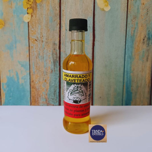 Aceite Mágico Amarrado y Claveteado (80 ml)