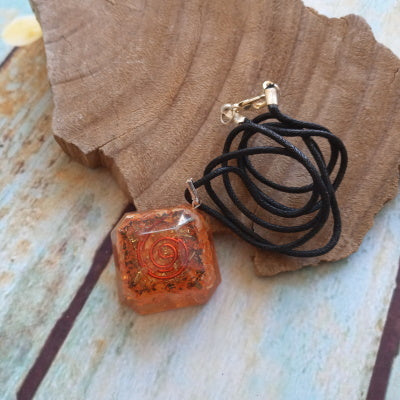 Orgón Cuadrado Chocurei