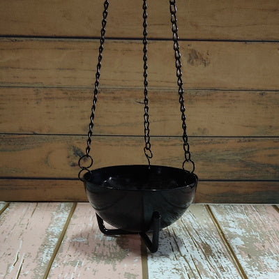 Sahumador Negro Con Cadena. 9 cm de diámetro x 39 cm.