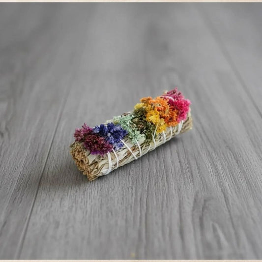 Sahumo de Salvia Blanca de California con Flores Sinuata (7 Chakras) | Limpieza Energética y Armonización