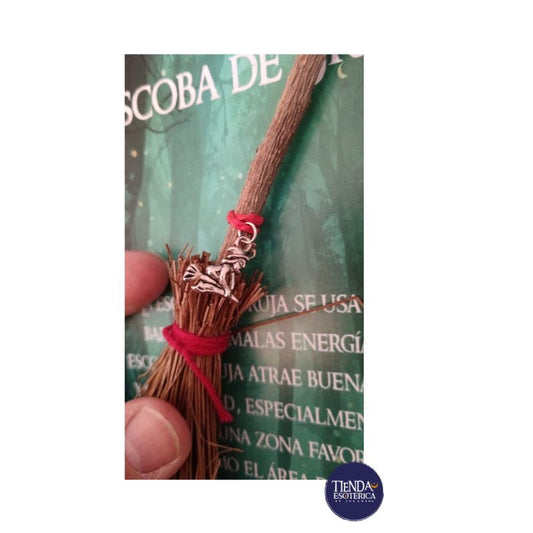 Amuleto Escoba de Bruja