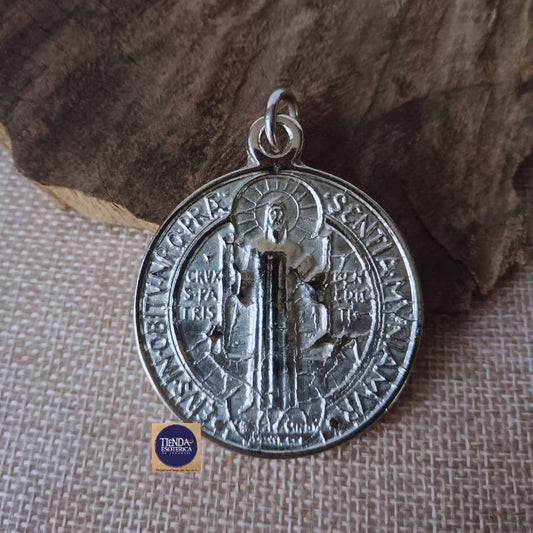 Medalla de San Benito Plateada